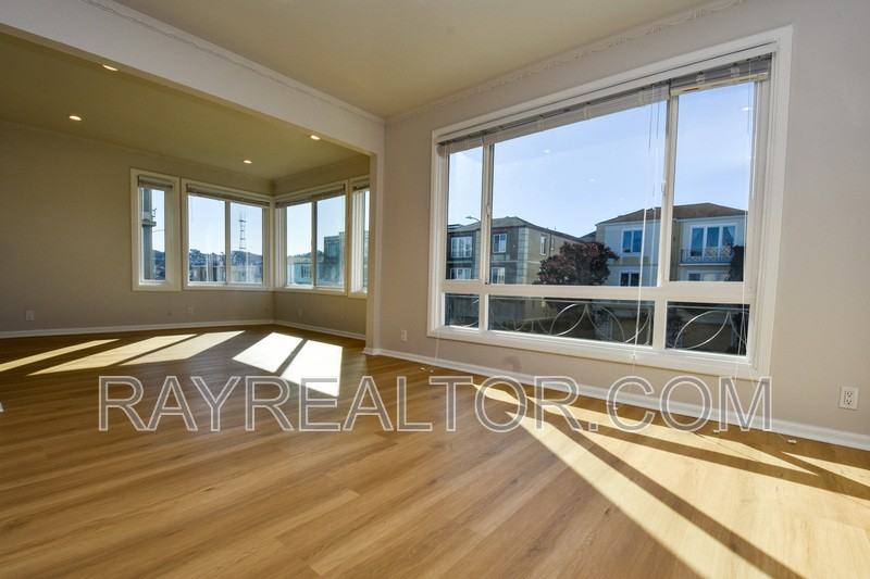 54 Barcelona Ave - Photo 2 of 20