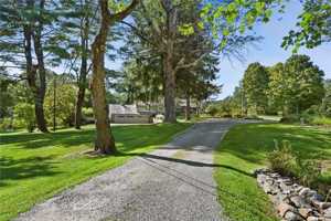 featured image of 106 Old Stone Hill Rd