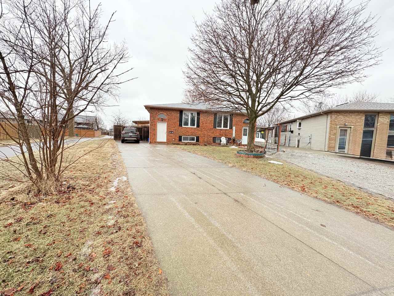 1848 Lappan Ave - Photo 2 of 41