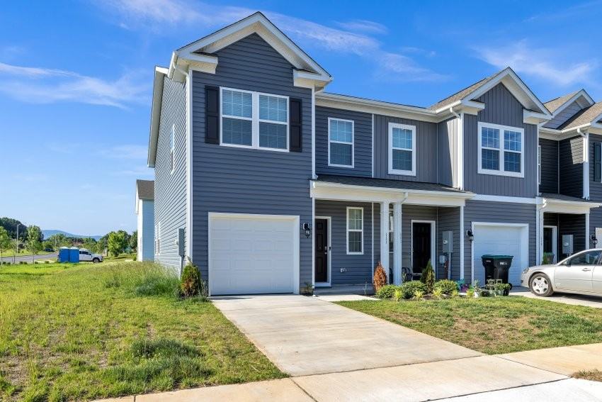 111 Baker Dr #111 - Photo 2 of 25