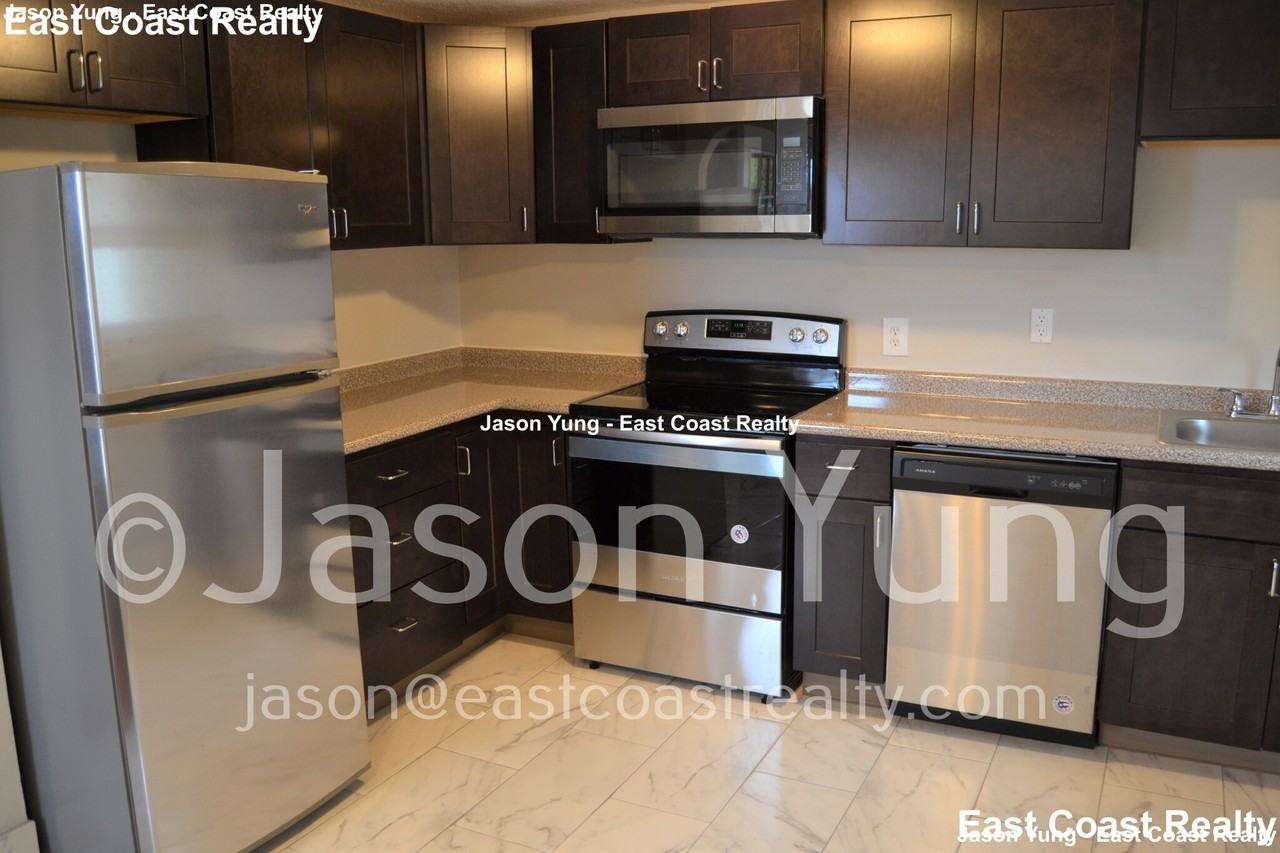 127 Lanark Rd #3 - Photo 2 of 19