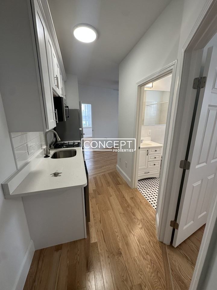 151A Park Dr #11 - Photo 3 of 10