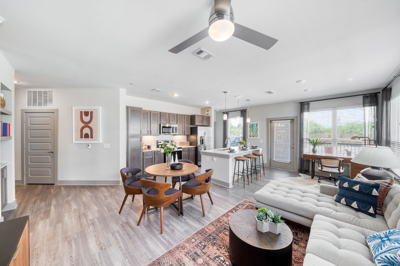 City Heights at College Station - Photo 7 of 35