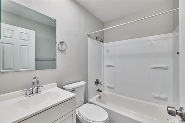 1024 North Rd #C8 - Photo 3 of 6