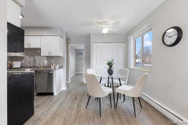 1024 North Rd #A5 - Photo 4 of 8