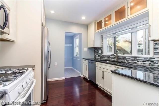 1183 Bird Ave - Photo 6 of 15