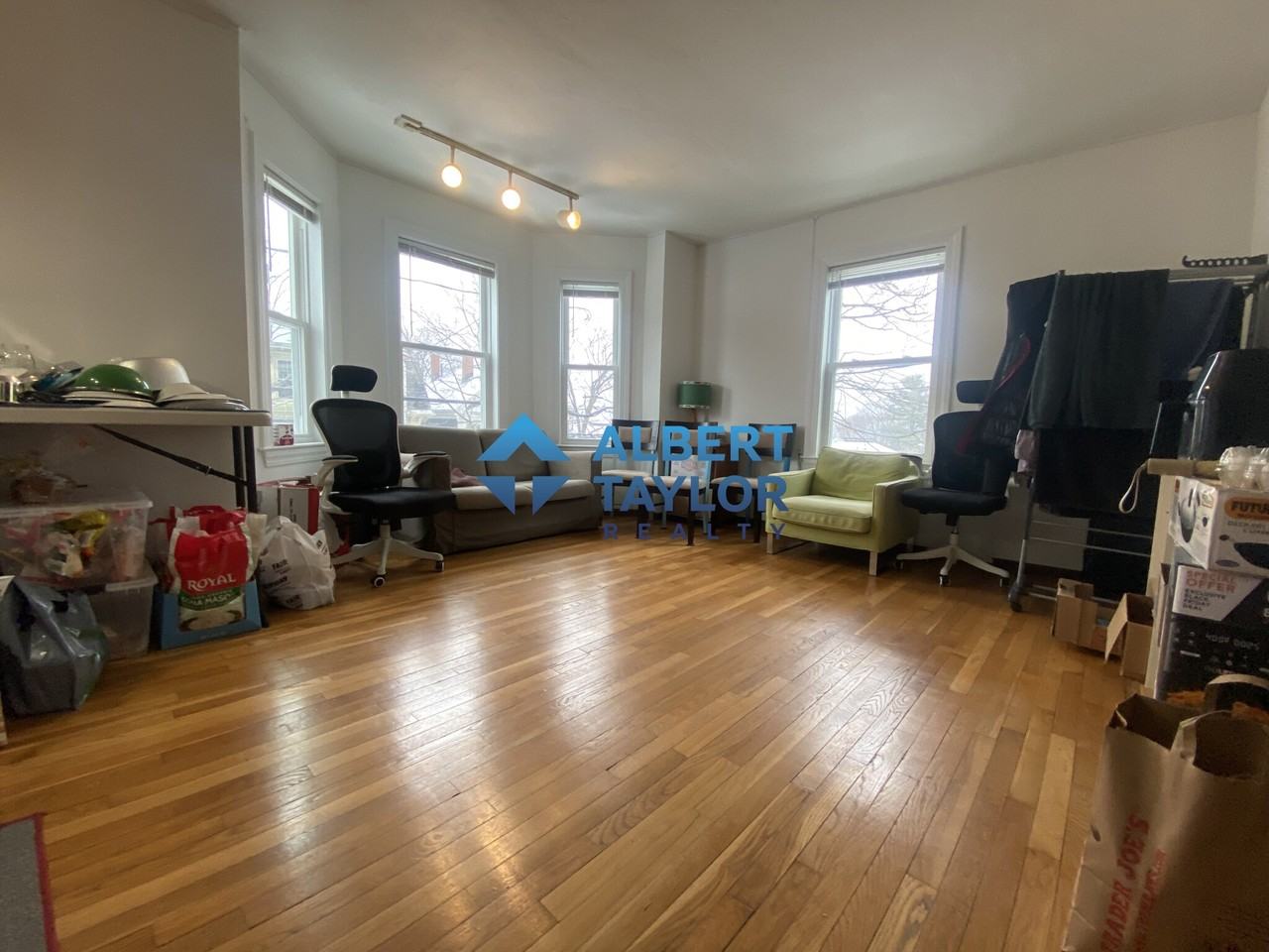 87 Sheridan St #3 - Photo 2 of 12