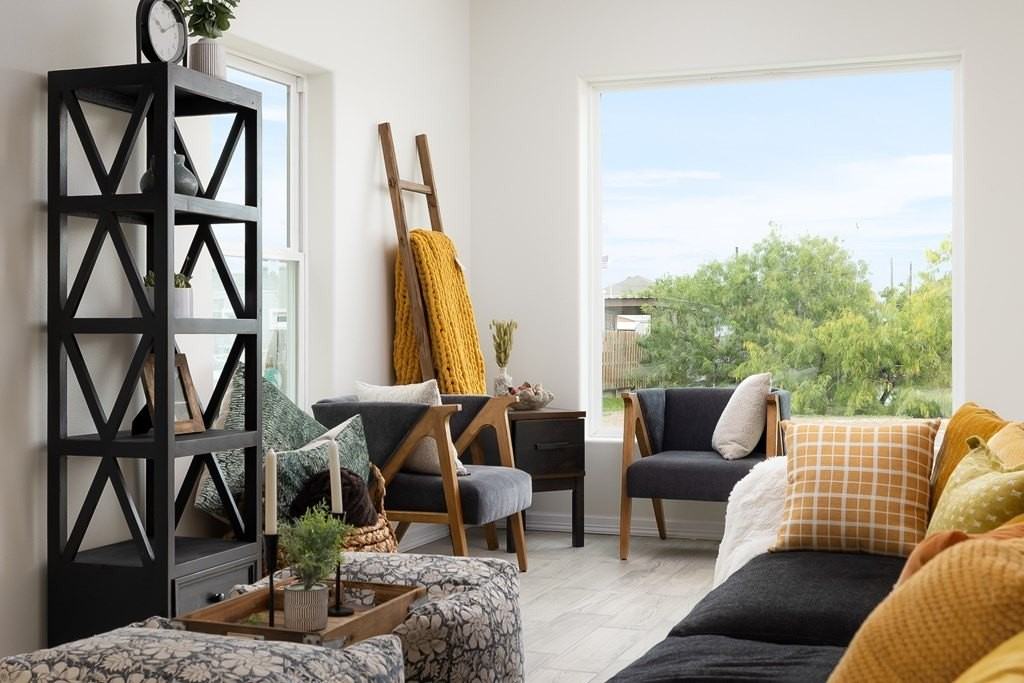 1009 Bass Ave - Photo 6 of 19