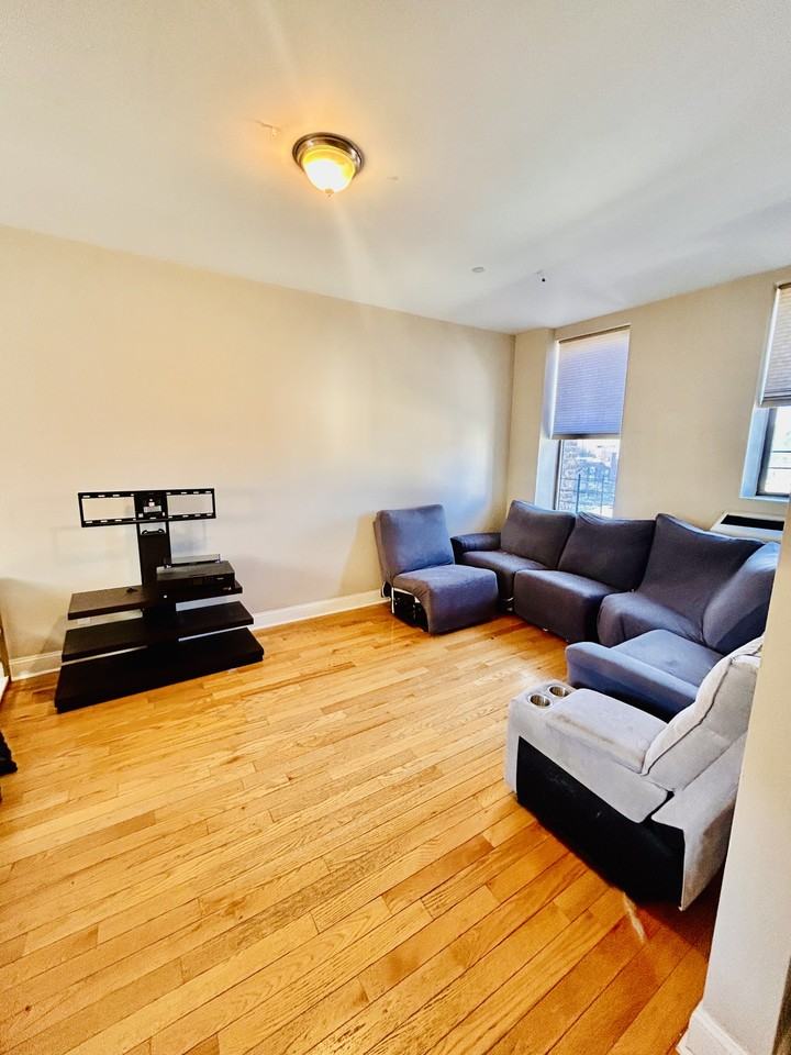 45 S Broadway #3G - Photo 6 of 7