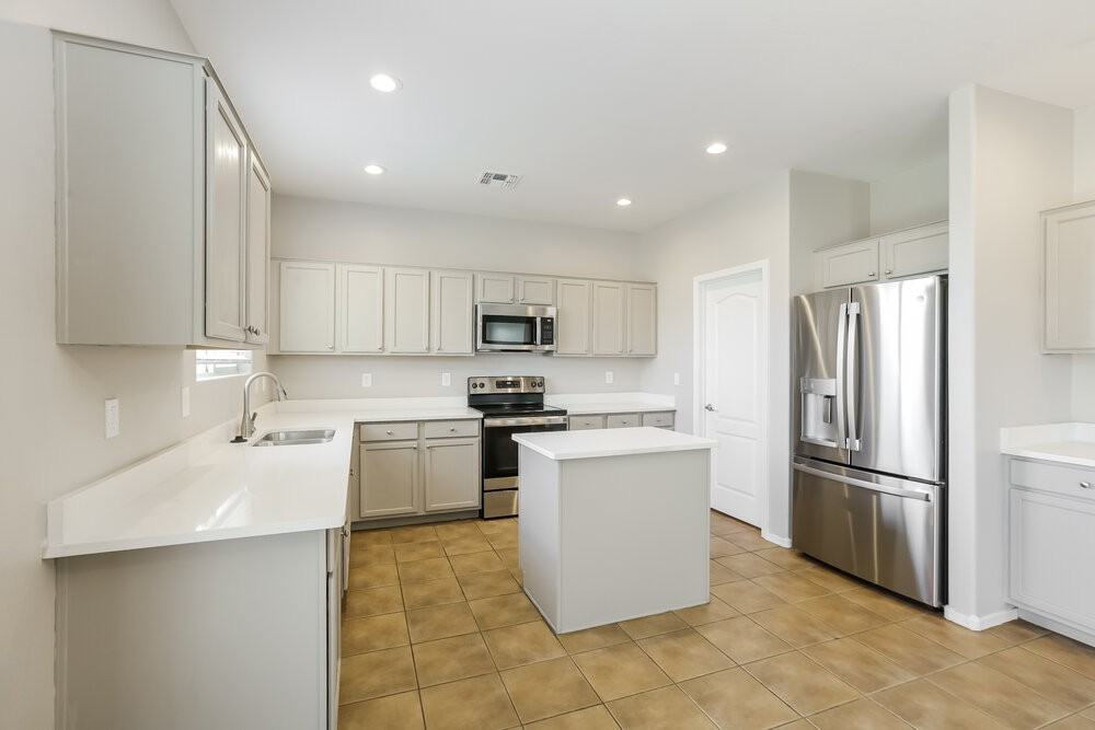 7341 W Darrel Rd - Photo 6 of 17