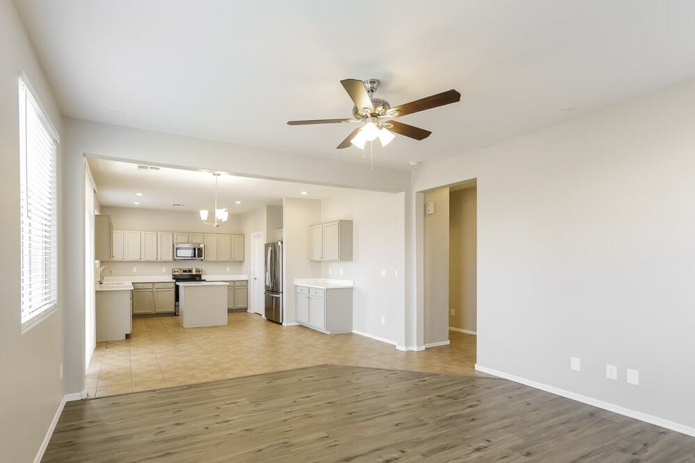 7341 W Darrel Rd - Photo 7 of 17