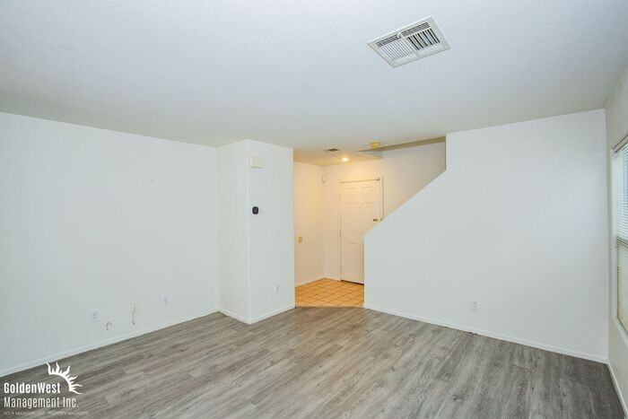 514 Cabis Bay St - Photo 2 of 13