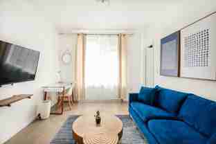 428 W 47th St - Photo 1 of 1