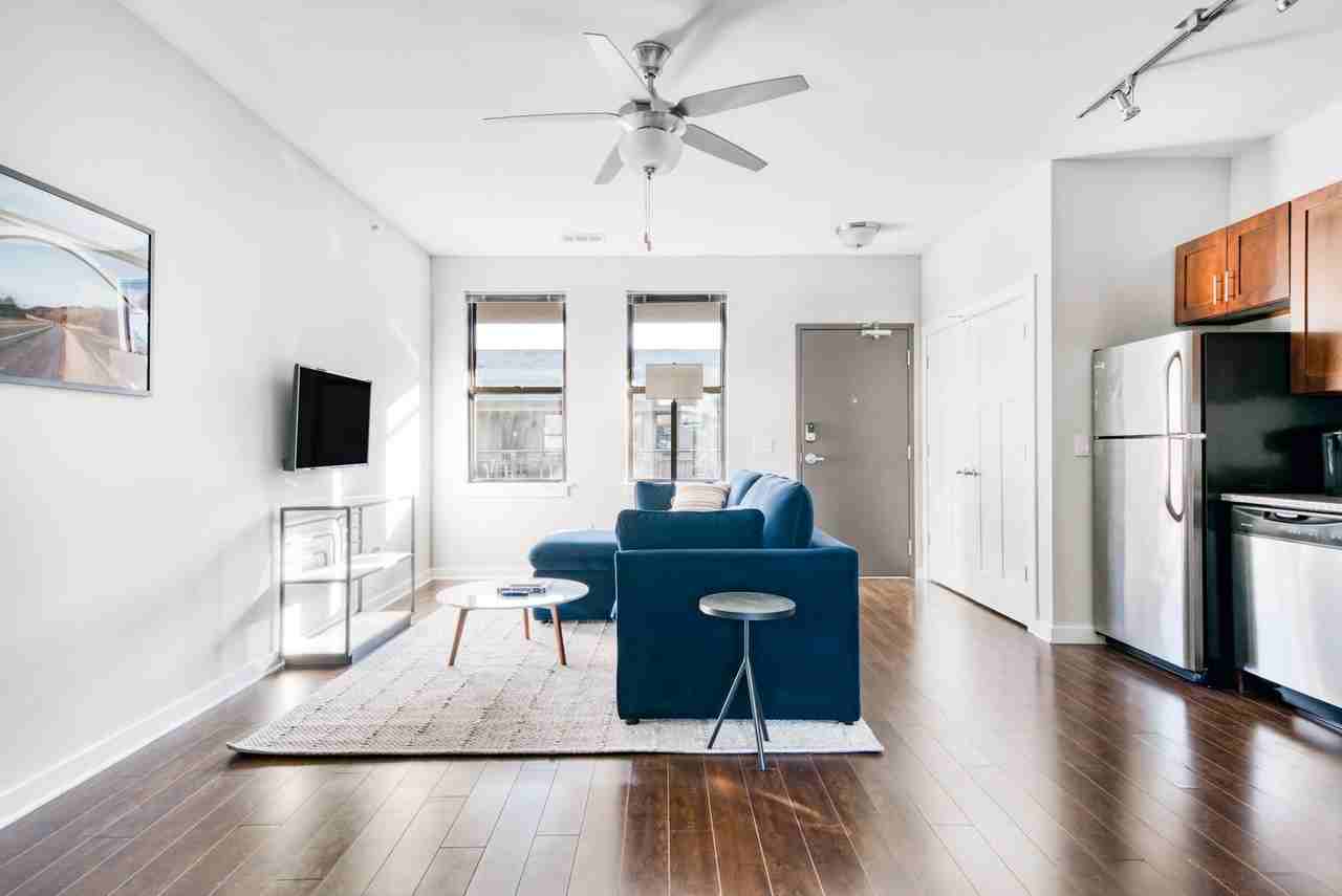 1016 18th Avenue South - Photo 7 of 25