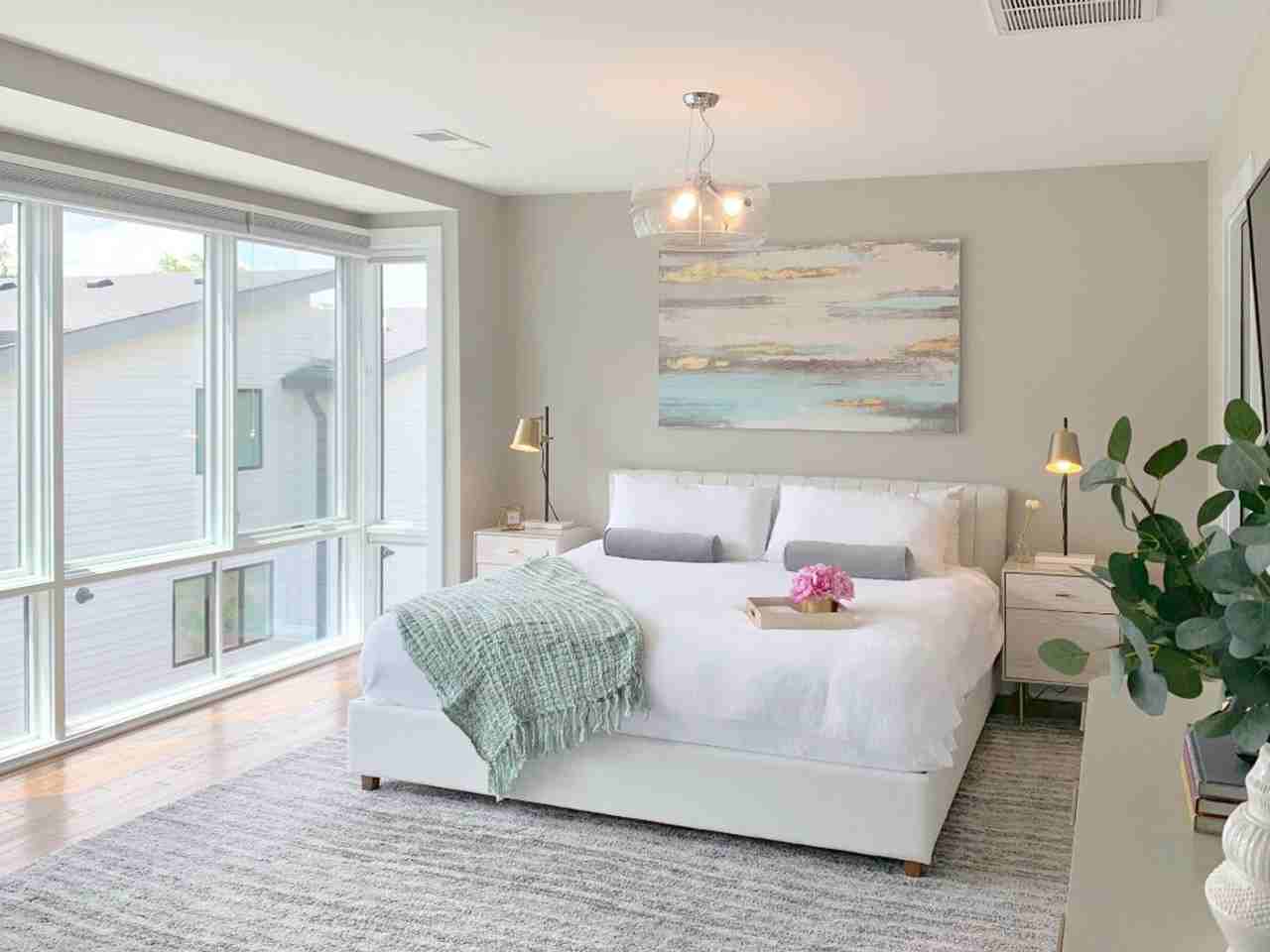 2108 9th Ave N #1038499P - Photo 3 of 33