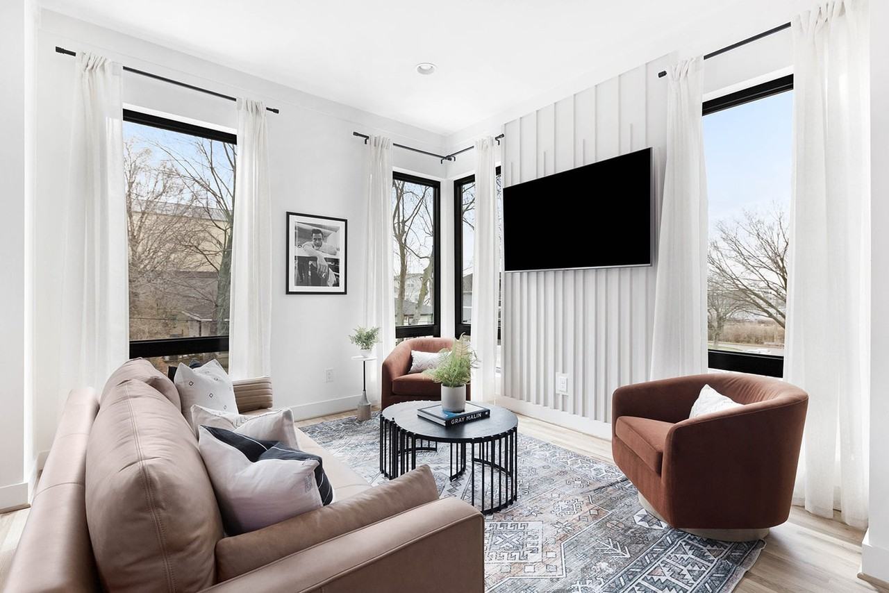 761 Lynwood Avenue - Photo 3 of 50