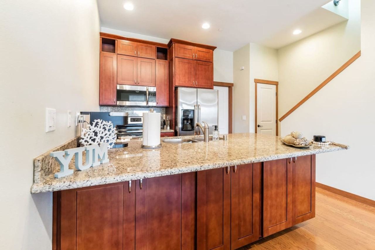 626 S 23rd St #1045876P - Photo 6 of 22