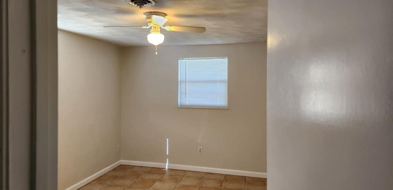 600 E Upas Ave - Photo 6 of 9