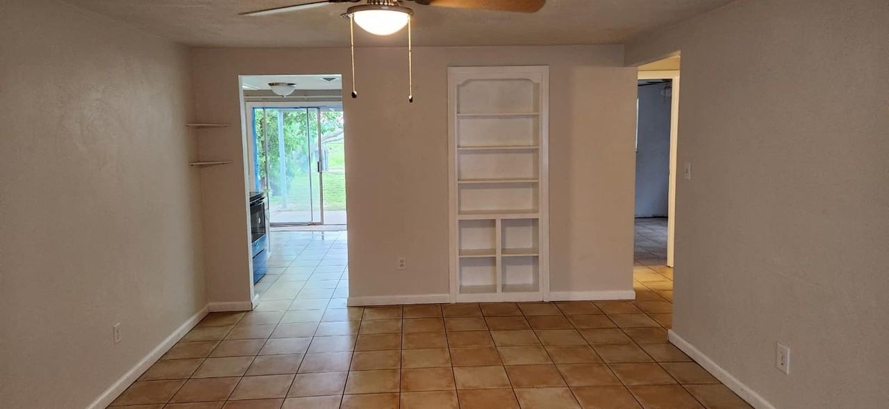 600 E Upas Ave - Photo 4 of 9