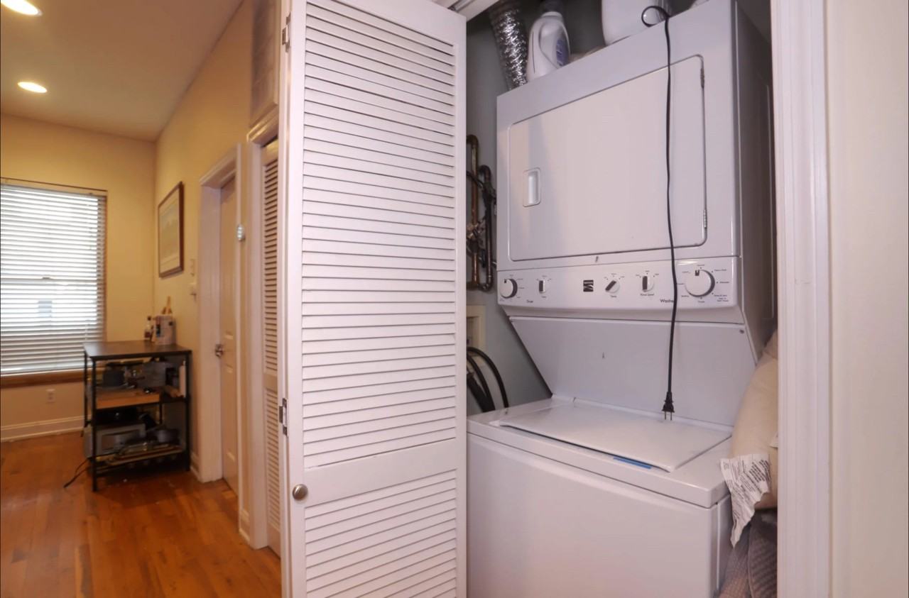 304 Washington St - Photo 2 of 15