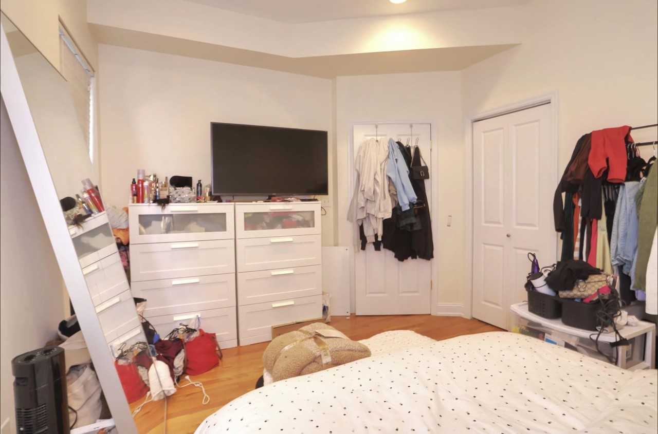 304 Washington St - Photo 4 of 15