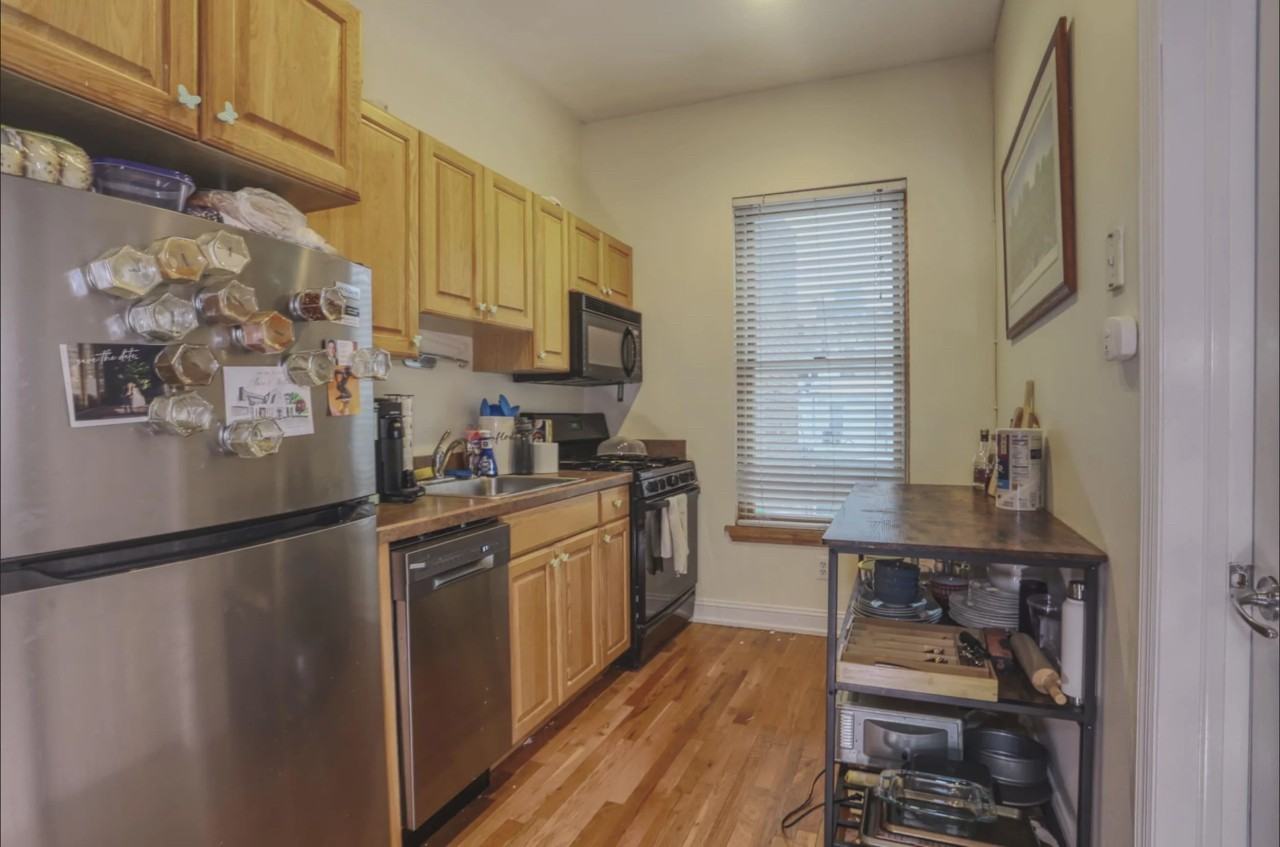 304 Washington St - Photo 6 of 15