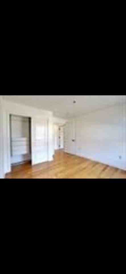 1330 Clinton St - Photo 2 of 9