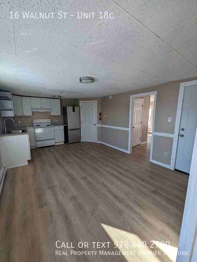 16 Walnut St #18C - Photo 2 of 12