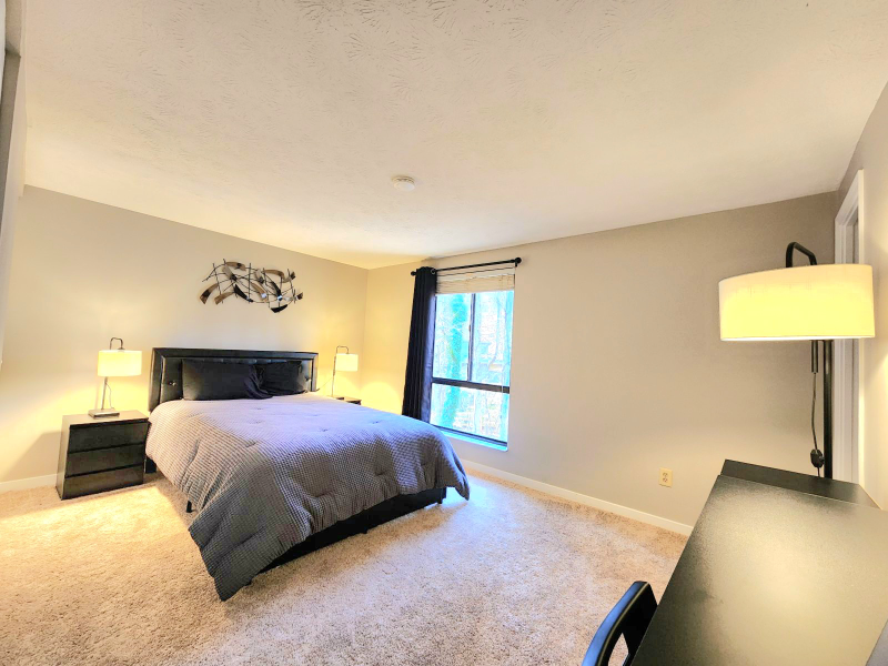 9480 Hillside Dr - Photo 2 of 7