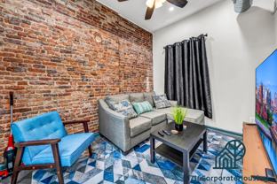 44 E Utica St #3D - Photo 1 of 1