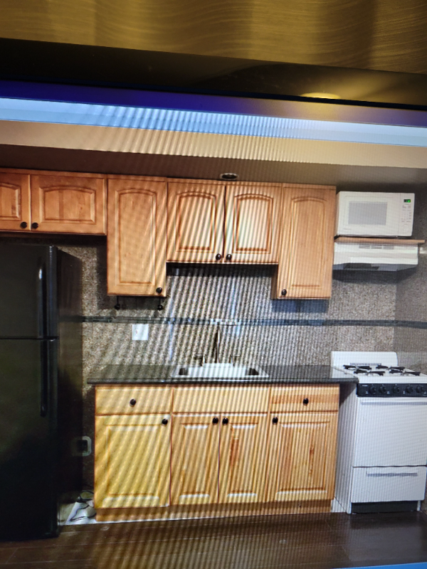 448 Milford St #B - Photo 2 of 5