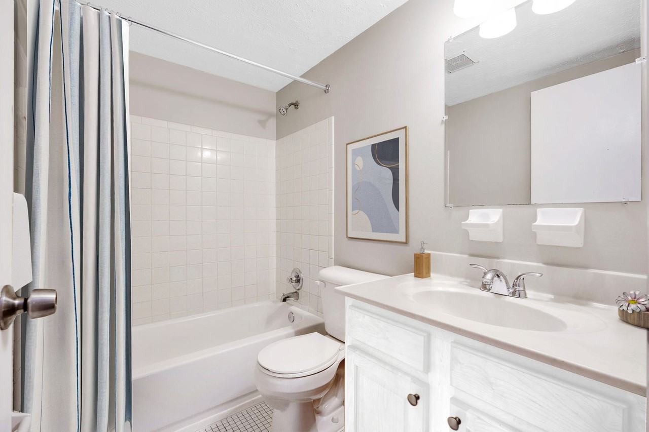 1 & 2 Bedrooms at Clearwater Apartments – Comfort & Convenience in Reading! - Photo 7 of 19