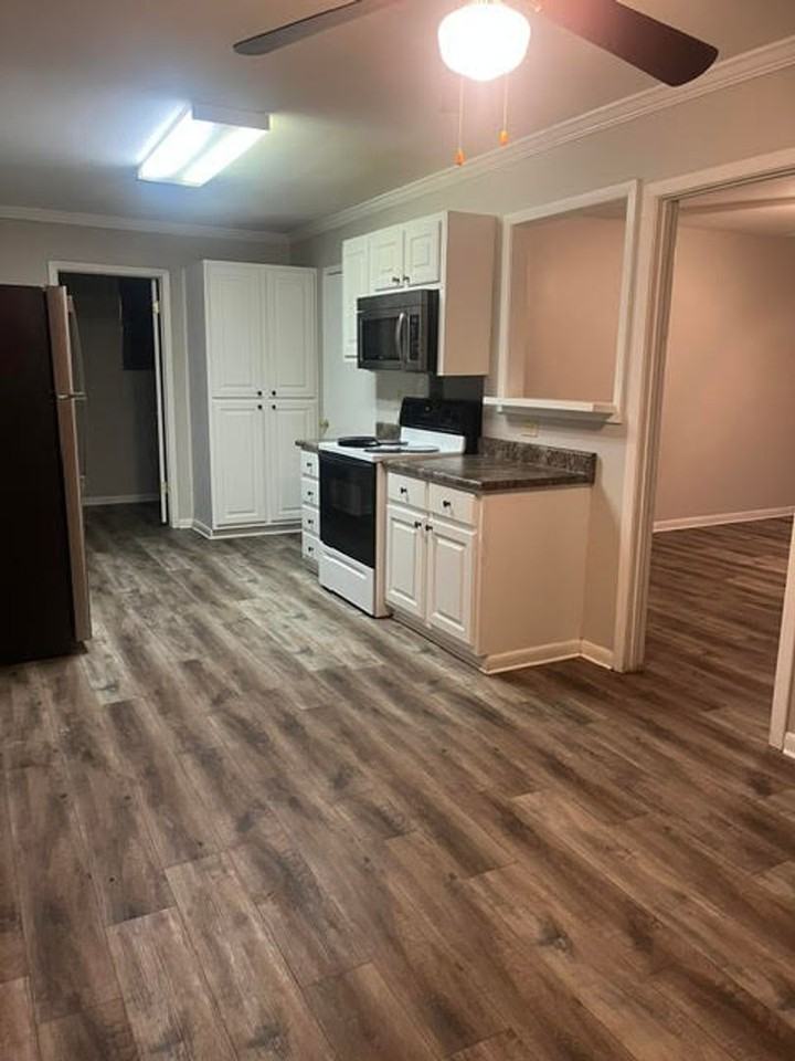 2607 Maple Dr - Photo 5 of 15