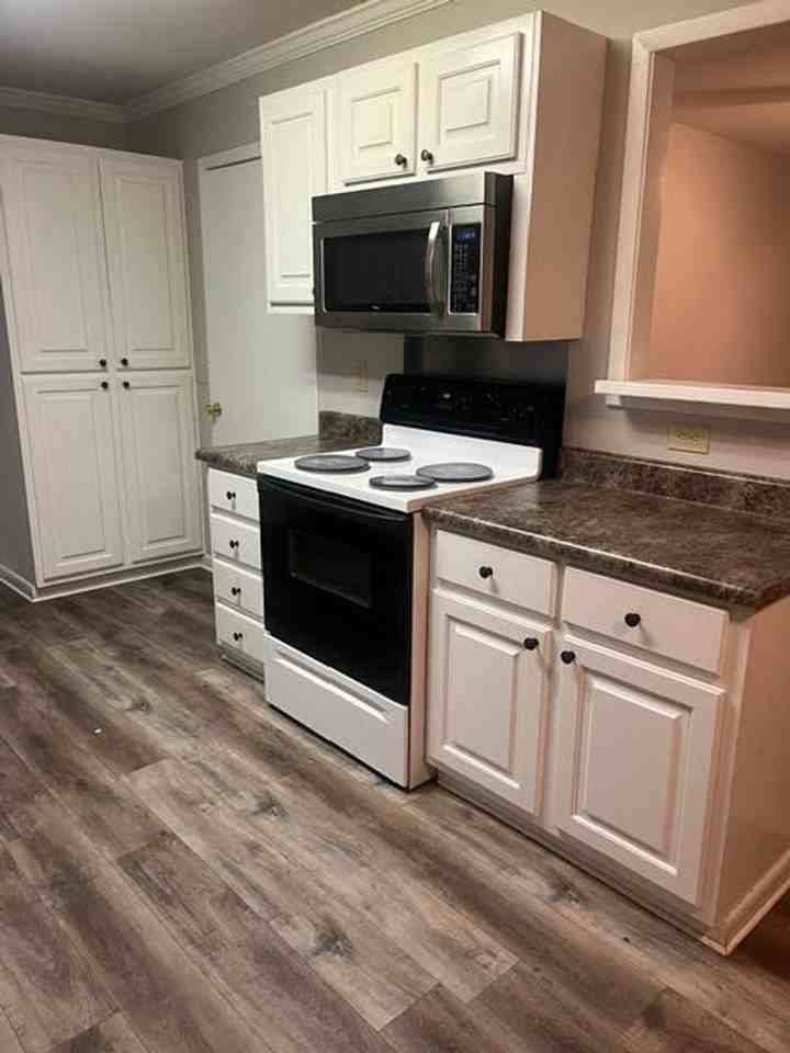 2607 Maple Dr - Photo 6 of 15