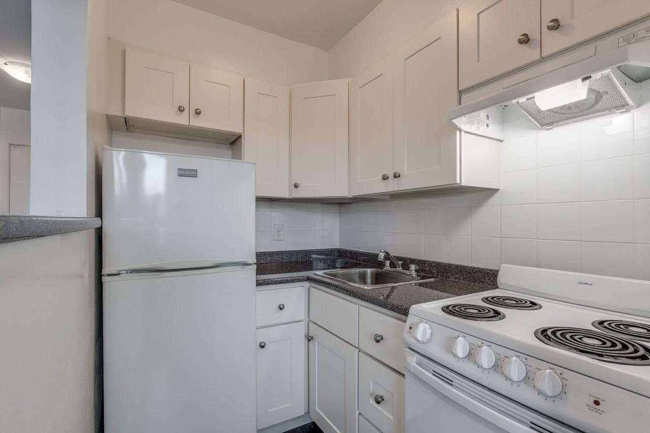 Southeast Marine Drive - Photo 4 of 7