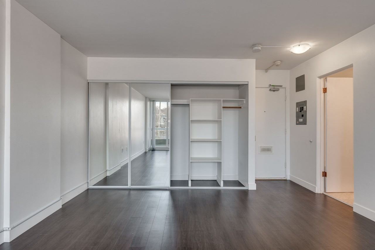 Southeast Marine Drive - Photo 5 of 7