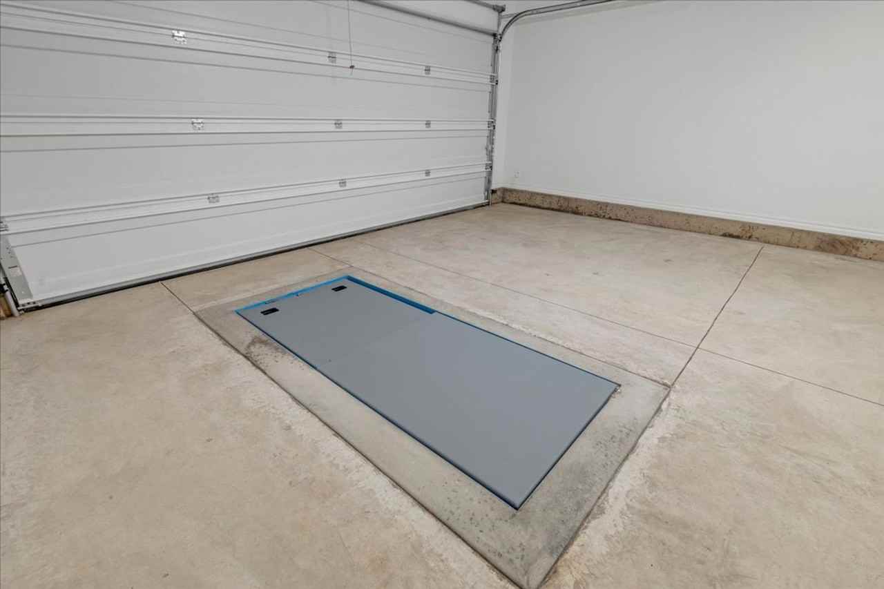 5316 Lannister Ln - Photo 5 of 32