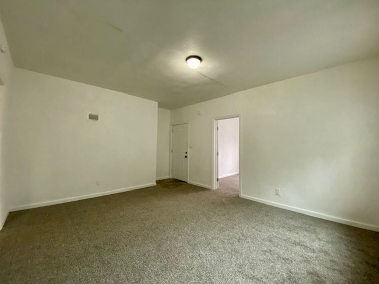 3042 Fulton St - Photo 3 of 9