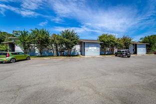 404 N Lincoln St - Photo 1 of 1
