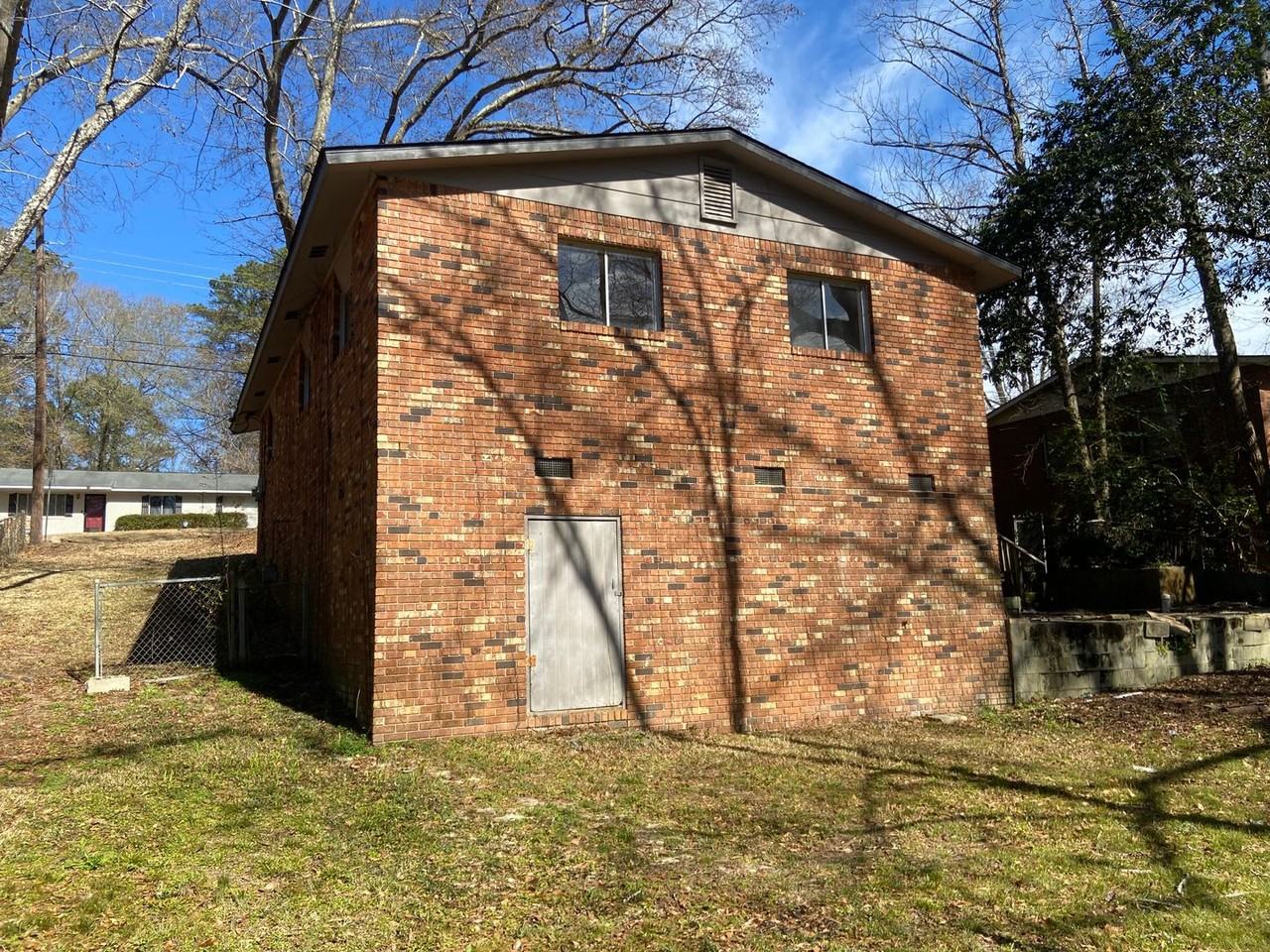 4822 Wellborn Dr - Photo 3 of 14