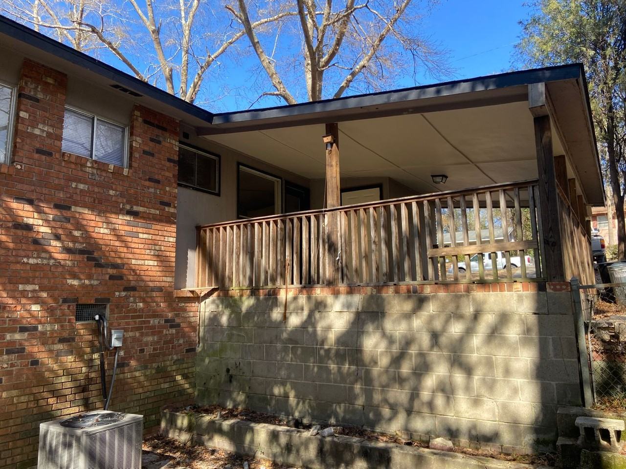 4822 Wellborn Dr - Photo 2 of 14
