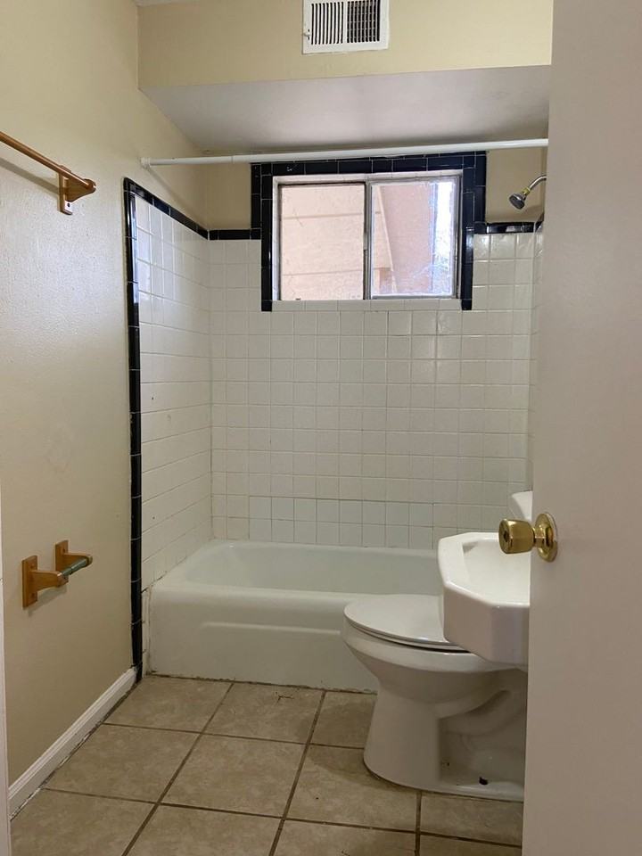 4822 Wellborn Dr - Photo 6 of 14