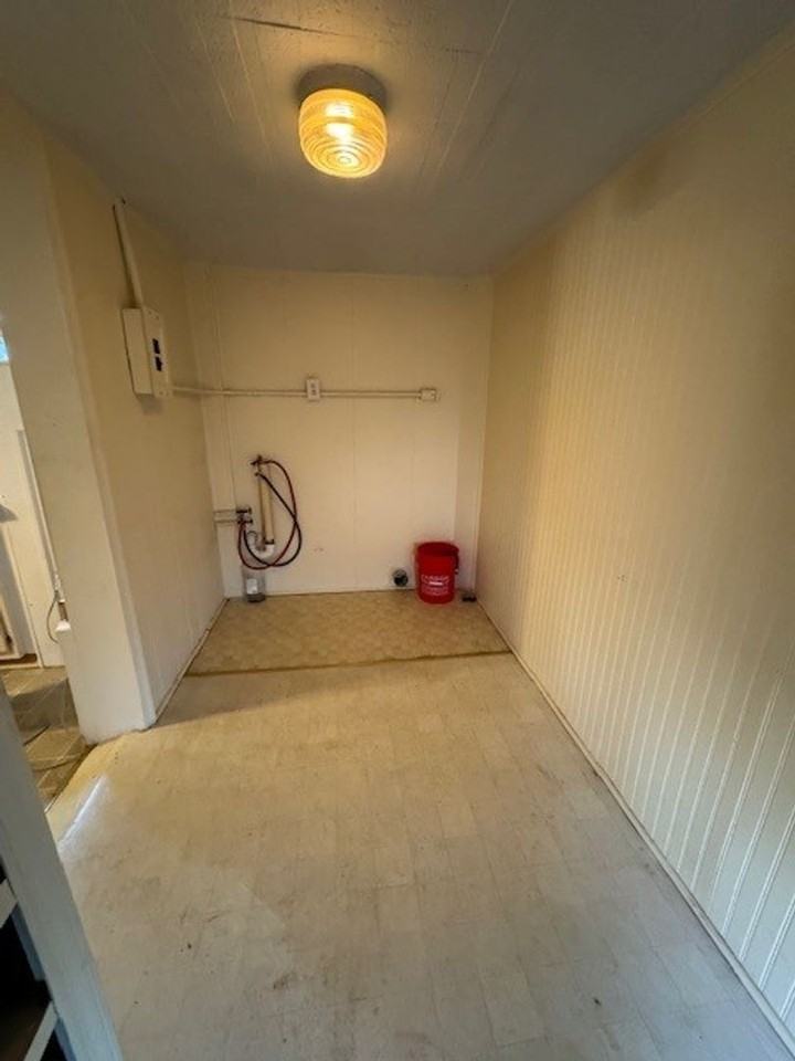 2529 Pleasant Ridge Rd - Photo 3 of 12