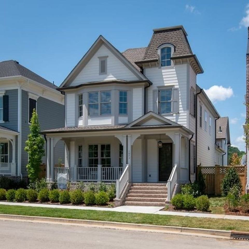 1073 Southbrooke Boulevard - Photo 2 of 50