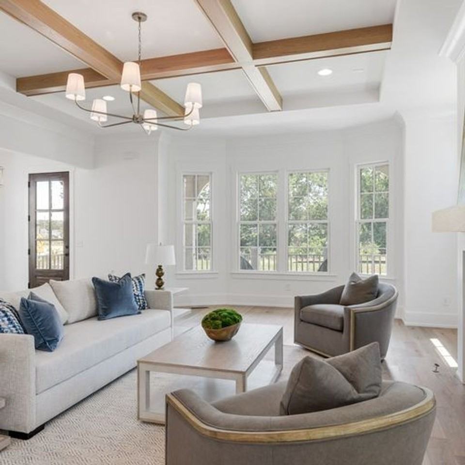 1073 Southbrooke Boulevard - Photo 4 of 50