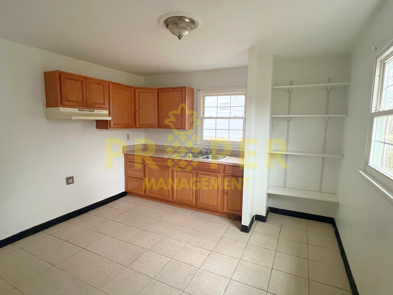 4625 Gardendale Ave - Photo 4 of 9