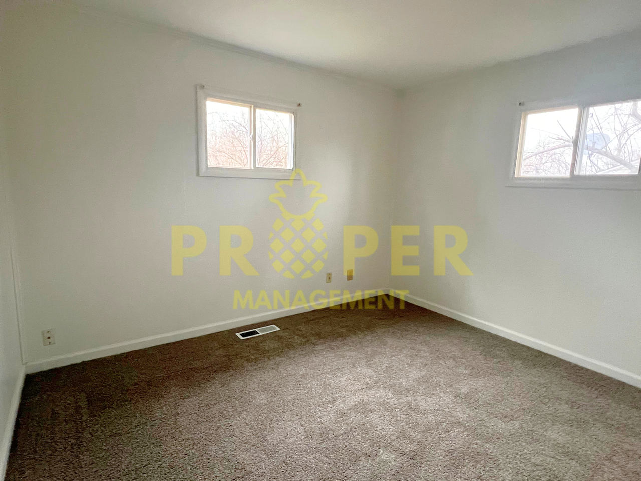 4625 Gardendale Ave - Photo 5 of 9