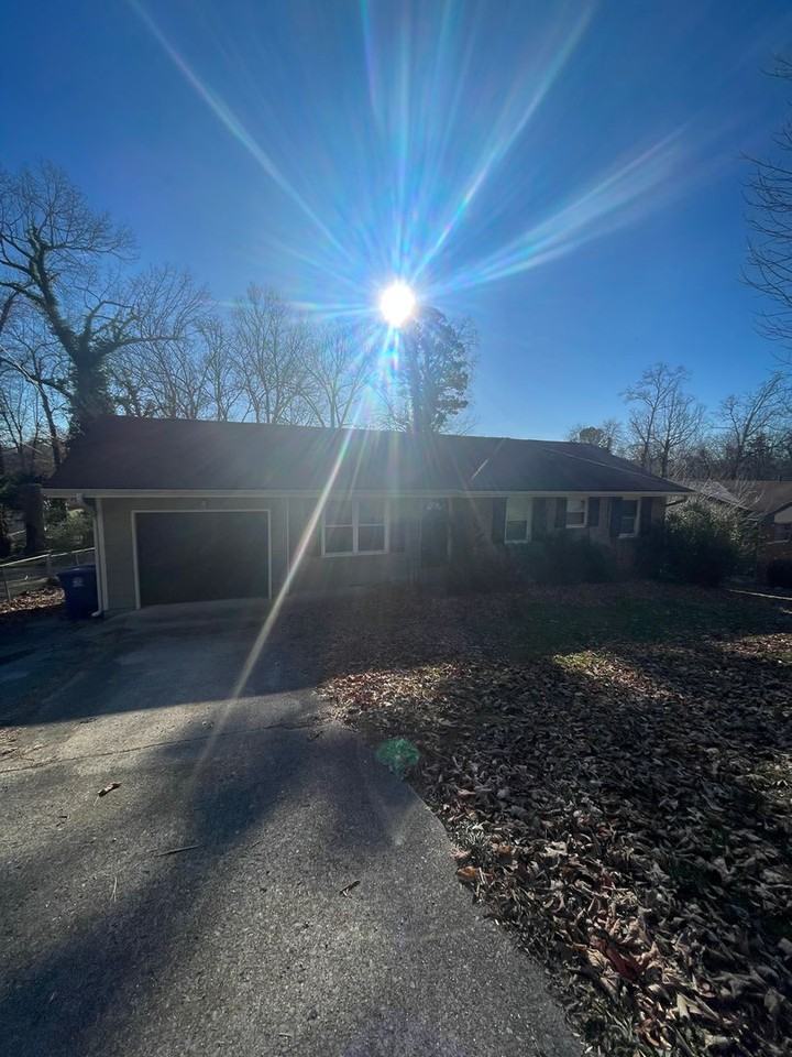 918 Sylvan Ave - Photo 2 of 23