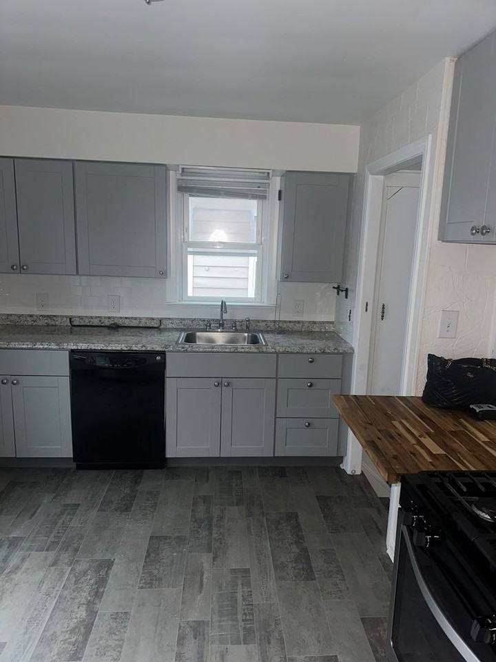 6825 Glencoe Ave - Photo 2 of 13