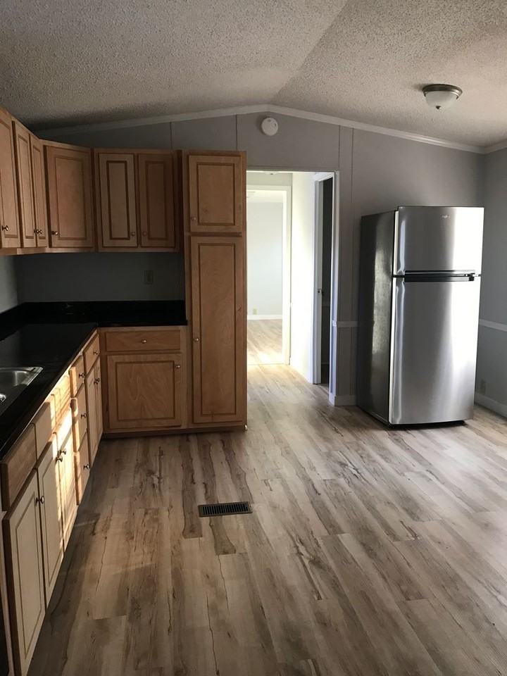 5027 Bullock St - Photo 7 of 30